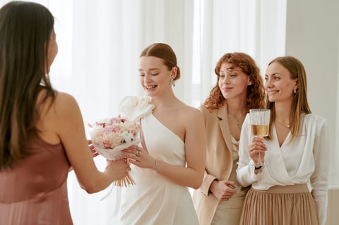 Bouquet moment