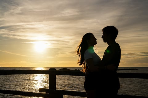 Film sunset couple