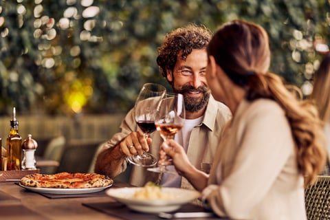 Film romantic dinner